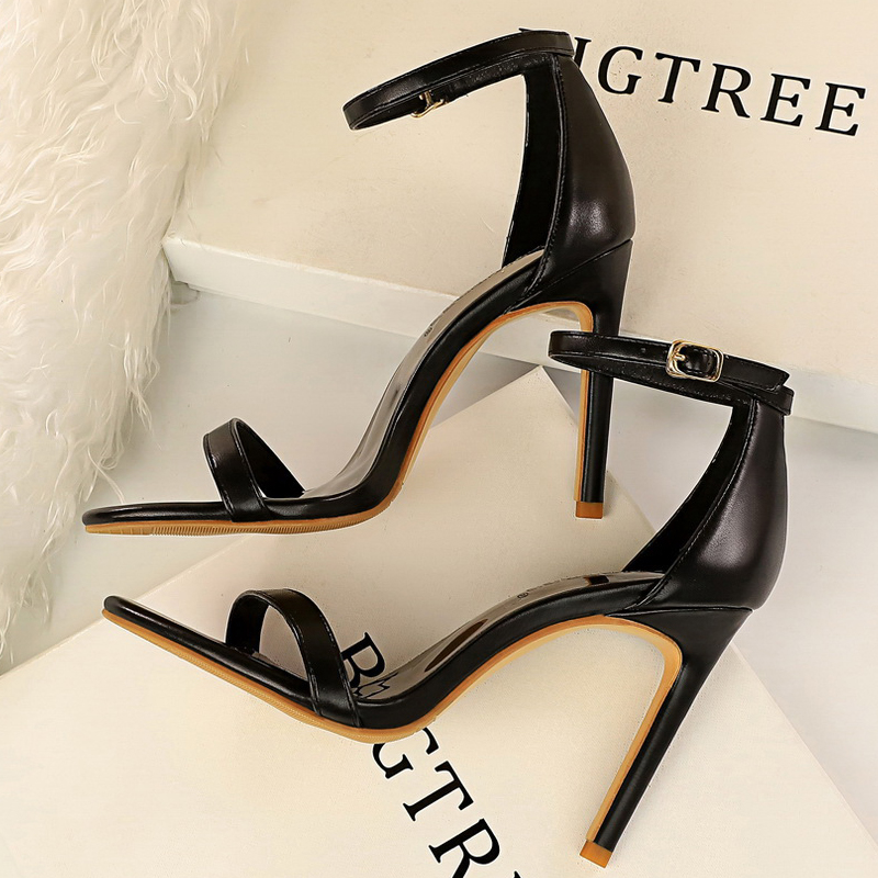 Shoe Tree - Sandálias Femininas BIGTREE de Verão com